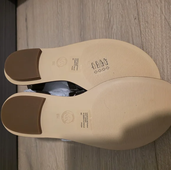 Michael Kors Sasha Flat Sandals - Picture 3 of 5